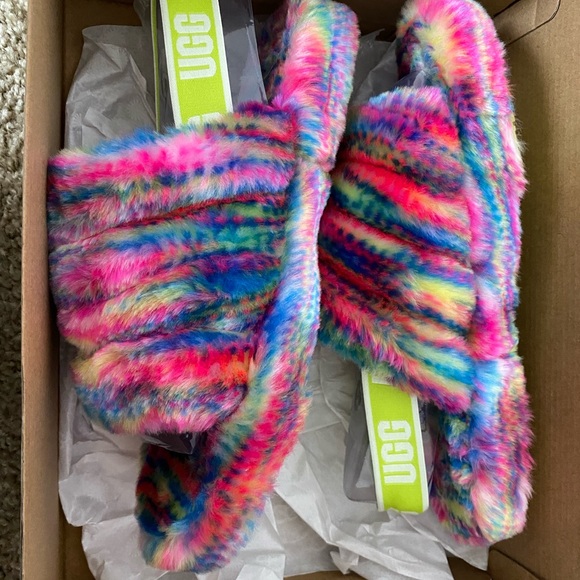 Ugg slides - Picture 2 of 5